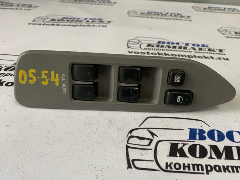 Блок управления стеклоподъемниками Toyota Land Cruiser UZJ100W 2UZ-FE