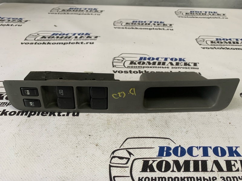 Блок управления стеклоподъемниками Nissan Serena 2009 CC25 MR20DE