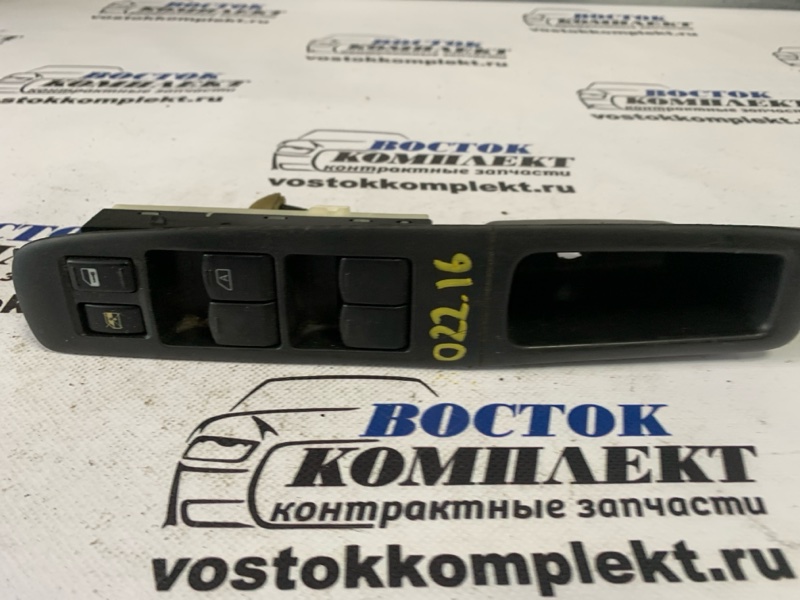 Блок управления стеклоподъемниками Nissan Serena CC25 MR20DE
