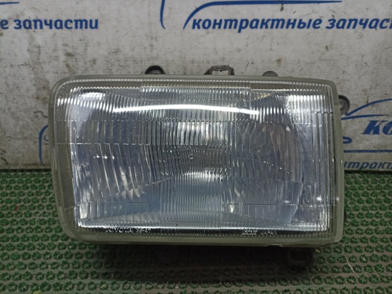 Фара Toyota Hilux Surf KZN130 1KZ- лев