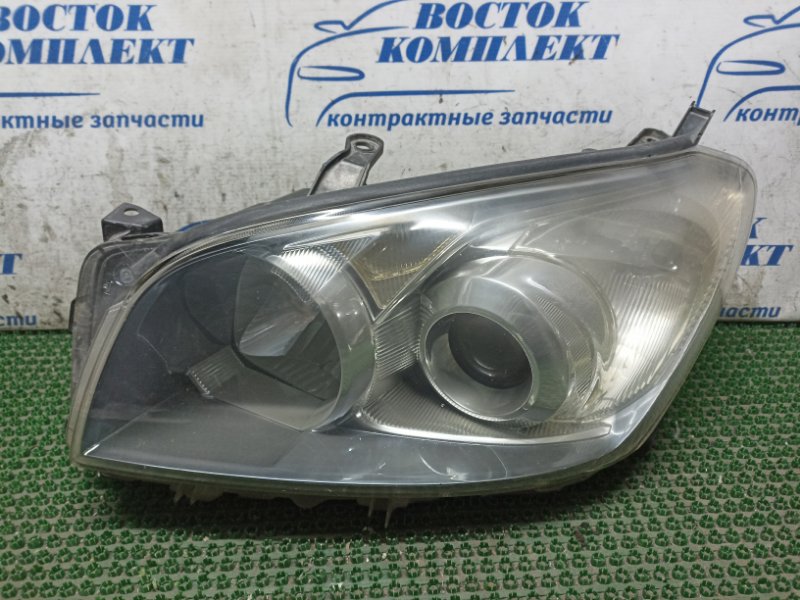 Фара Toyota Rav4 лев