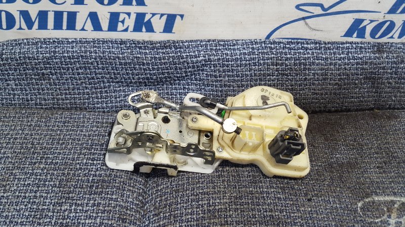 Замок дверной Honda Mobilio Spike GK1 L15A перед лев