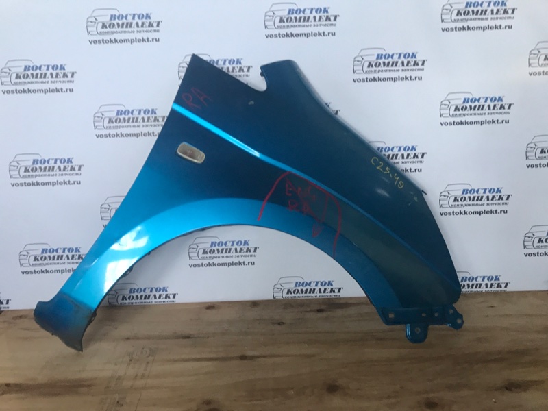 Крыло Toyota Isis 2005 ANM10W 1AZ-FSE перед прав
