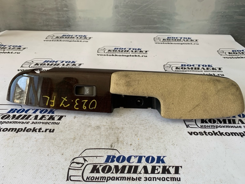 Кнопка стеклоподъемника Honda Elysion RR1 K24A перед лев