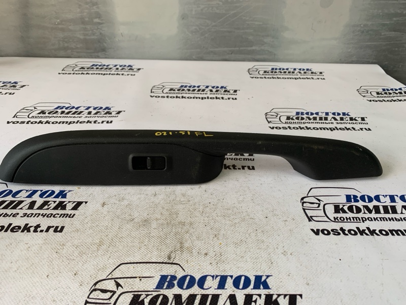 Кнопка стеклоподъемника Subaru R2 RC1 EN07 перед лев