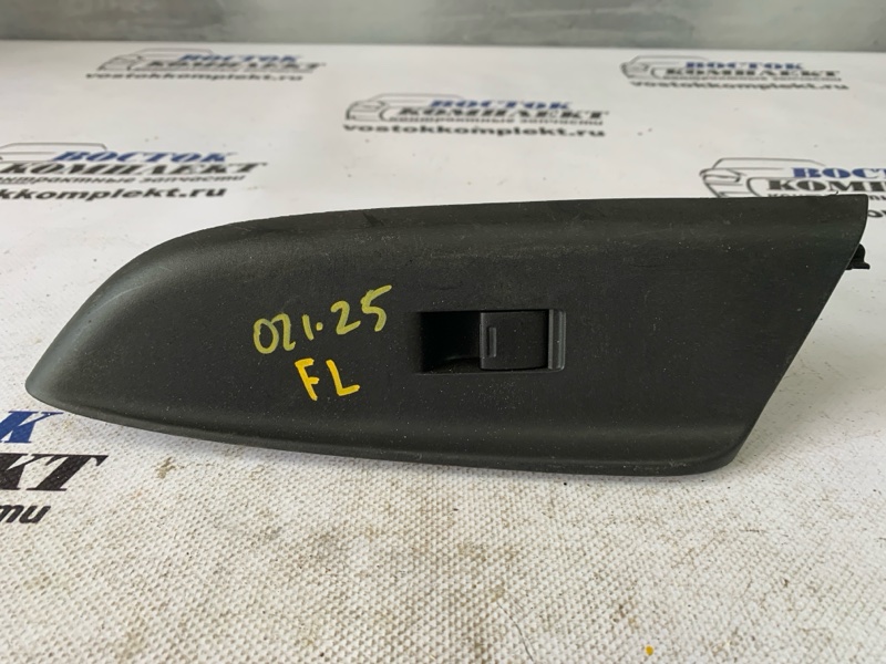 Кнопка стеклоподъемника Honda Fit GK3 L13B перед лев