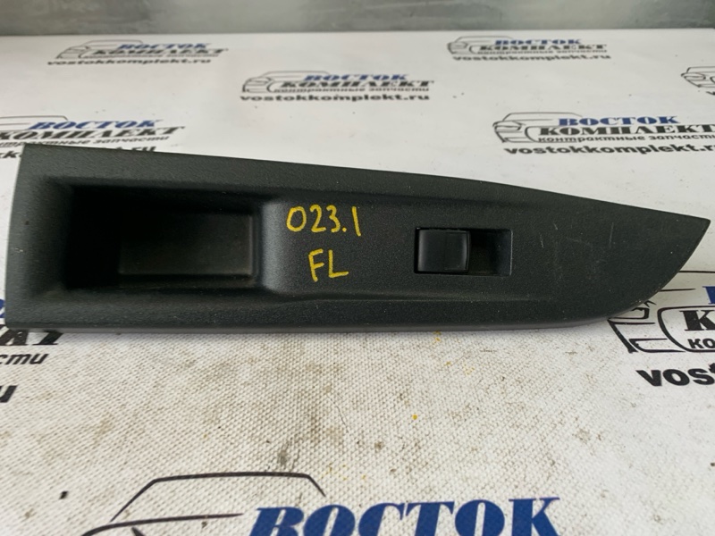 Кнопка стеклоподъемника Toyota Ractis NSP120 1NR-FE перед лев