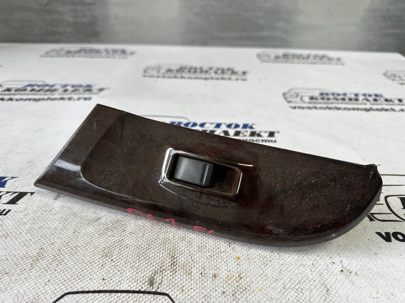 Кнопка стеклоподъемника Nissan Cefiro A33 VQ20DE перед лев