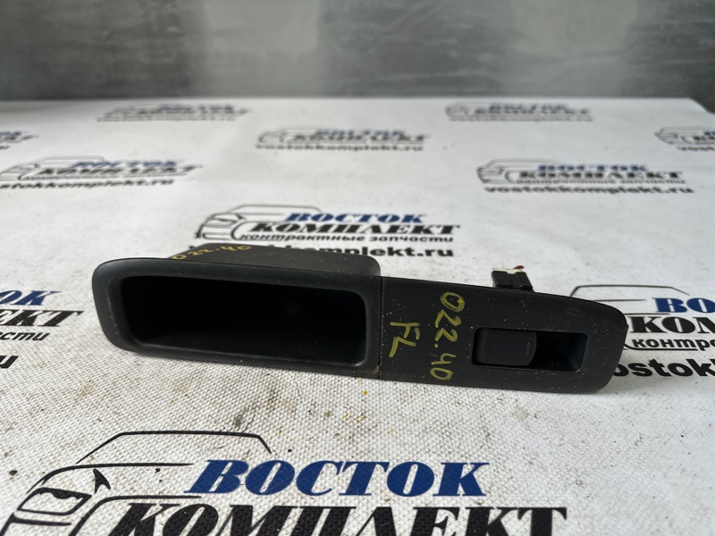 Кнопка стеклоподъемника Nissan Serena CC25 MR20DE перед лев