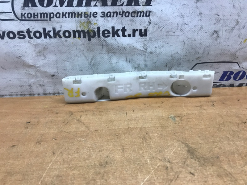 Клипса бампера Nissan Cube 2010 Z12 HR15DE перед прав