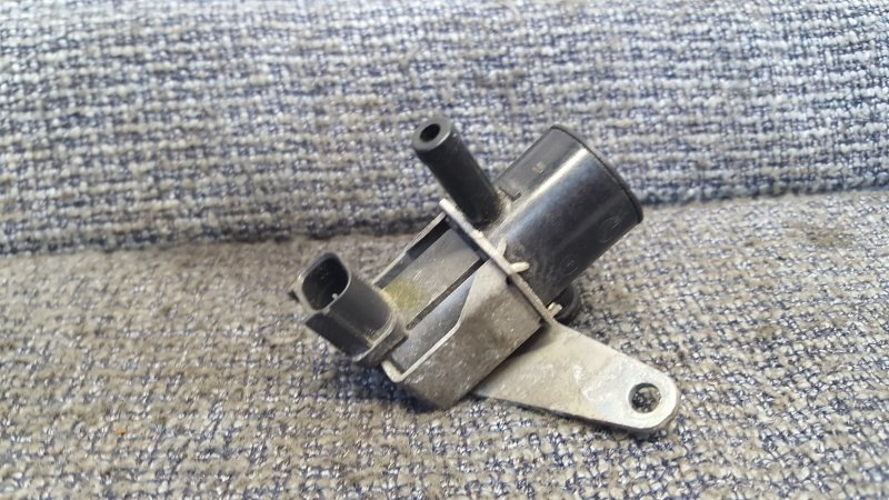 Клапан электромагнитный Honda Freed Spike 2011 GB3 L15A