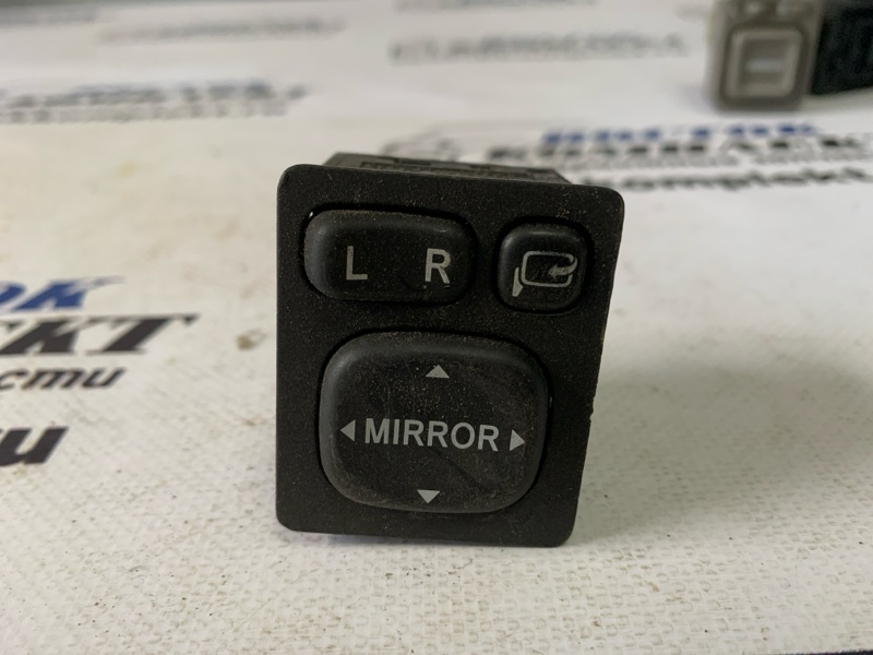 Блок управления зеркалами Toyota Ractis NCP100 1NZ-FE