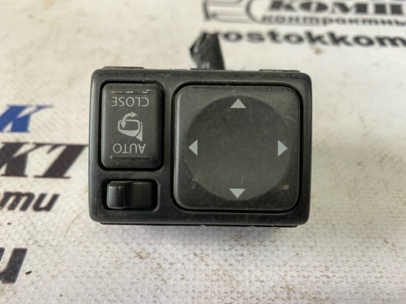 Блок управления зеркалами Nissan Tiida C11