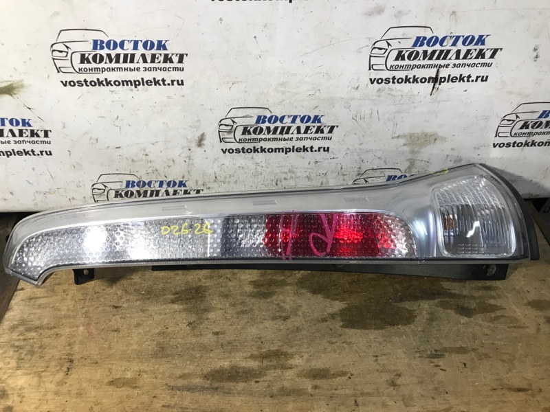 Фонарь стоп-сигнала Nissan Serena 2006 CNC25 MR20DE прав