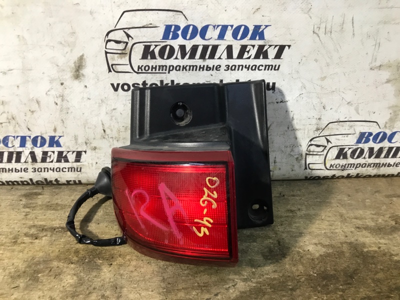 Фонарь стоп-сигнала Nissan Elgrand 2007 E51 VQ35DE лев