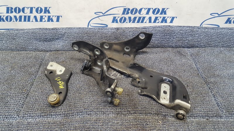 Ролик двери Suzuki Solio MA15S K12B лев