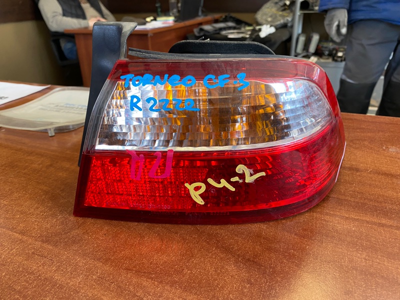 Фонарь стоп-сигнала Honda Torneo CF3 F18B прав