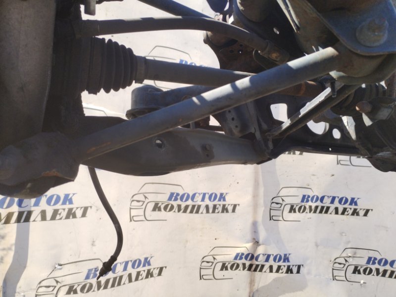 Рычаг подвески нижний Toyota Mark X GRX125 4GR-FSE зад прав