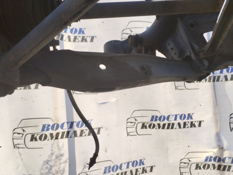 Рычаг подвески нижний Toyota Mark X GRX125 4GR-FSE зад прав