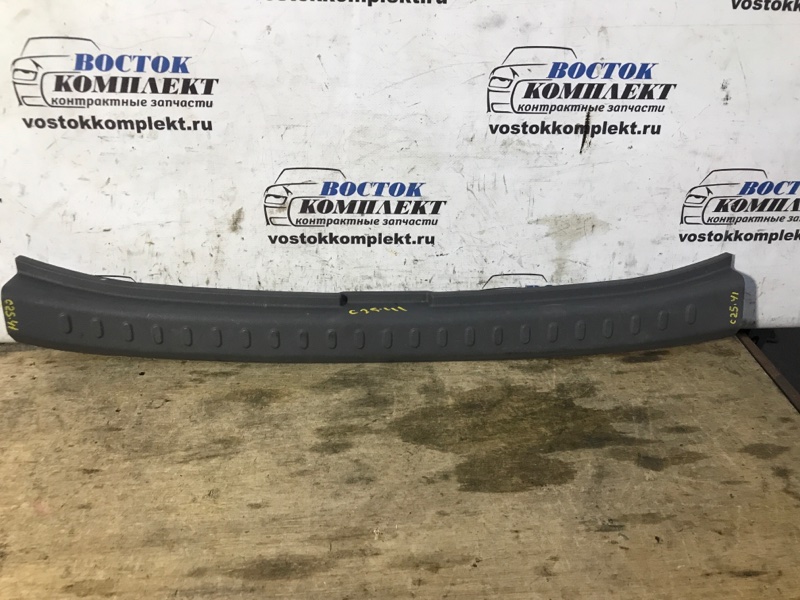 Накладка багажника Nissan Cube 2003 BGZ11 CR14DE