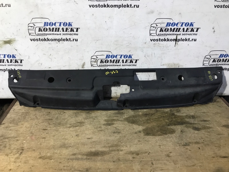 Накладка рамки радиатора Honda Stepwgn RG1 K20A