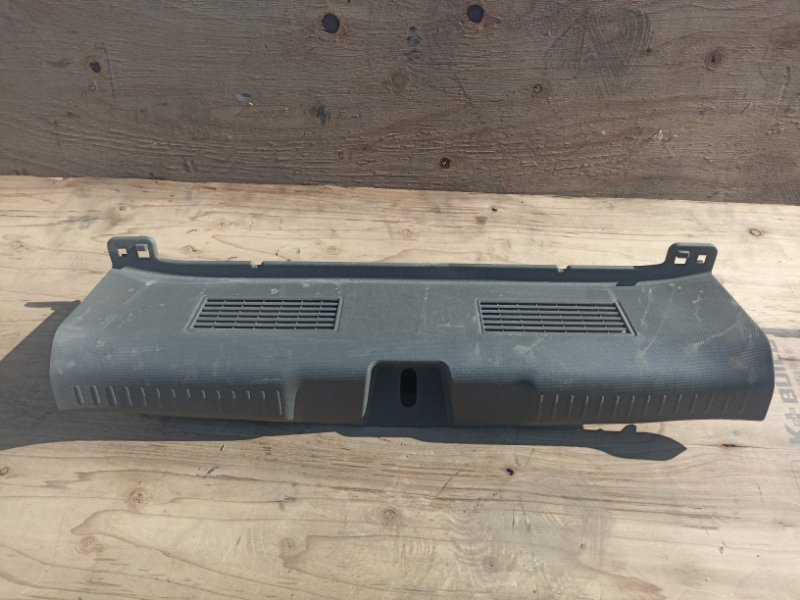 Накладка багажника Honda Fit GD1 L13A