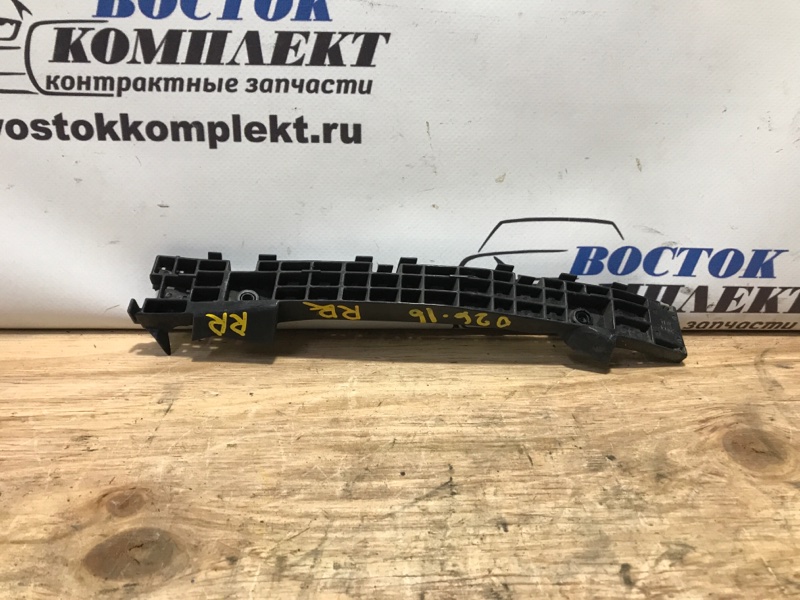 Клипса бампера Honda Fit 2008 GE7 L13A зад прав