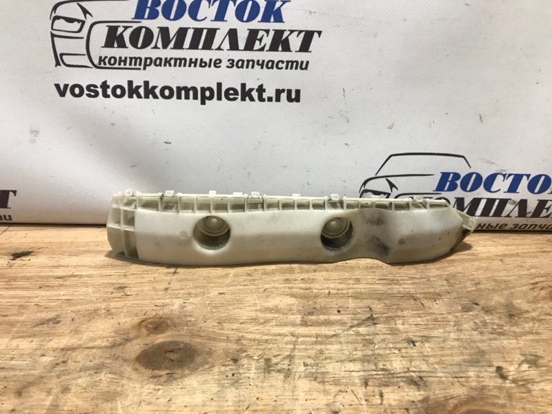 Клипса бампера Nissan Cube 2012 Z12 HR15DE зад прав