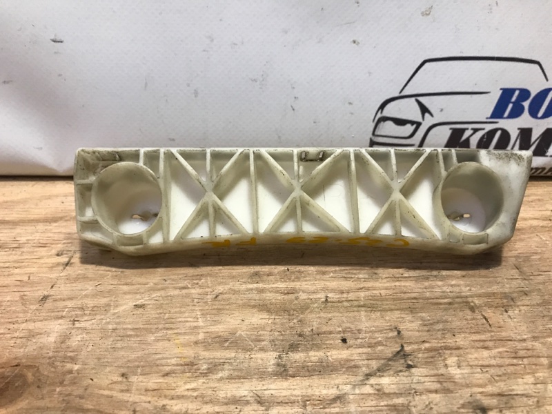 Клипса бампера Nissan Bluebird Sylphy 2007 KG11 MR20DE перед прав