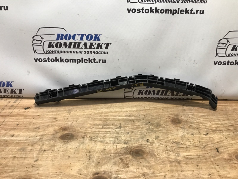 Клипса бампера Honda Stream 2010 RN8 R20A зад лев