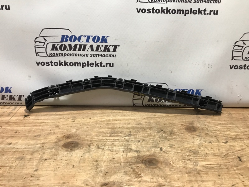 Клипса бампера Honda Stream 2010 RN8 R20A зад прав