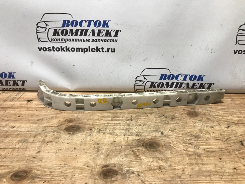 Клипса бампера Nissan Serena 2013 HFC26 MR20DD зад прав