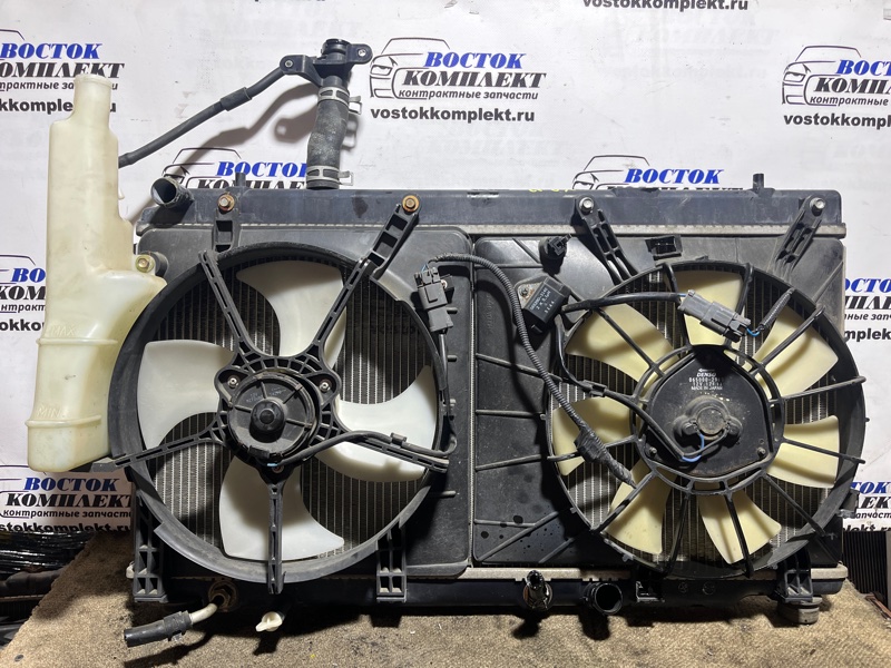 Радиатор двигателя Honda Mobilio GB2 L15A