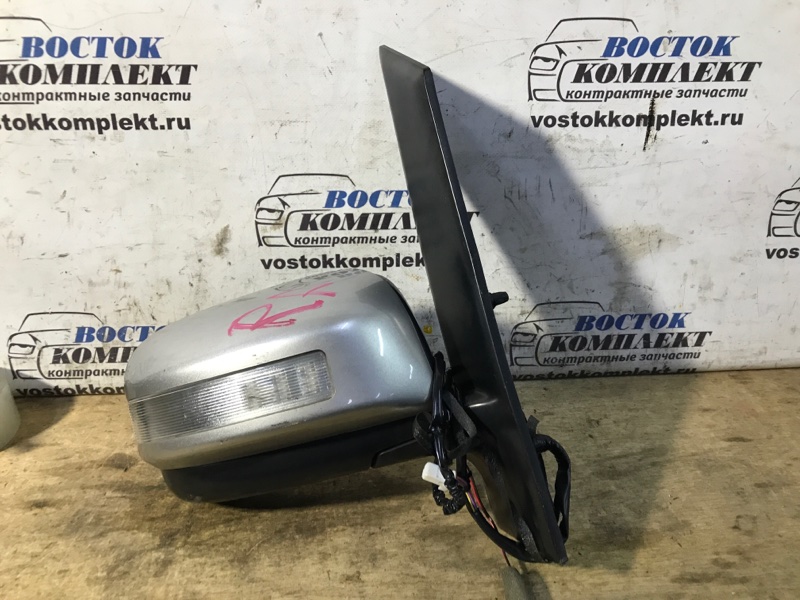 Зеркало боковое Nissan Serena 2006 CNC25 MR20DE прав