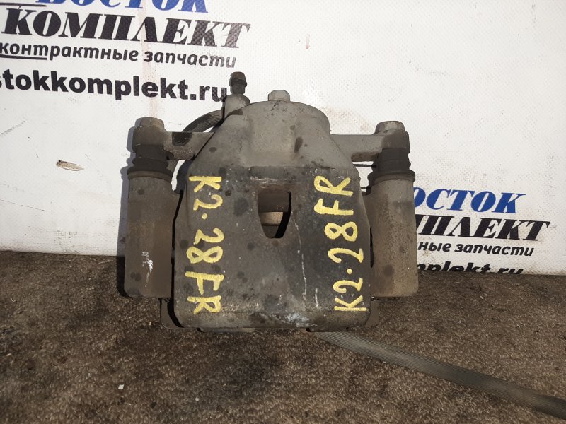 Суппорт Toyota Ractis NCP100 1NZ-FE перед прав