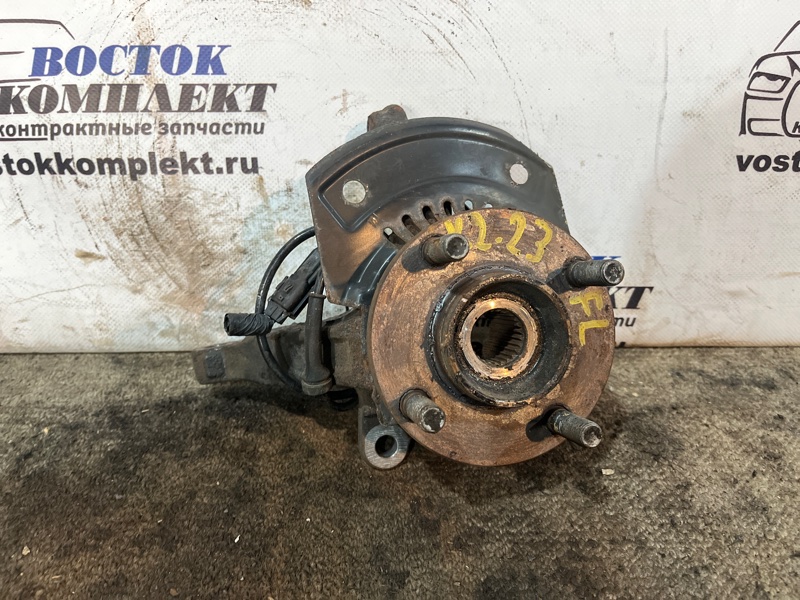 Ступица Nissan March NK13 HR12DE перед лев