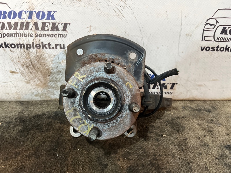 Ступица Nissan March NK13 HR12DE перед прав