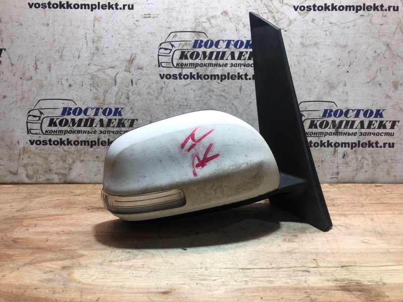 Зеркало боковое Toyota Ractis 2005 NCP100 1NZ-FE перед прав