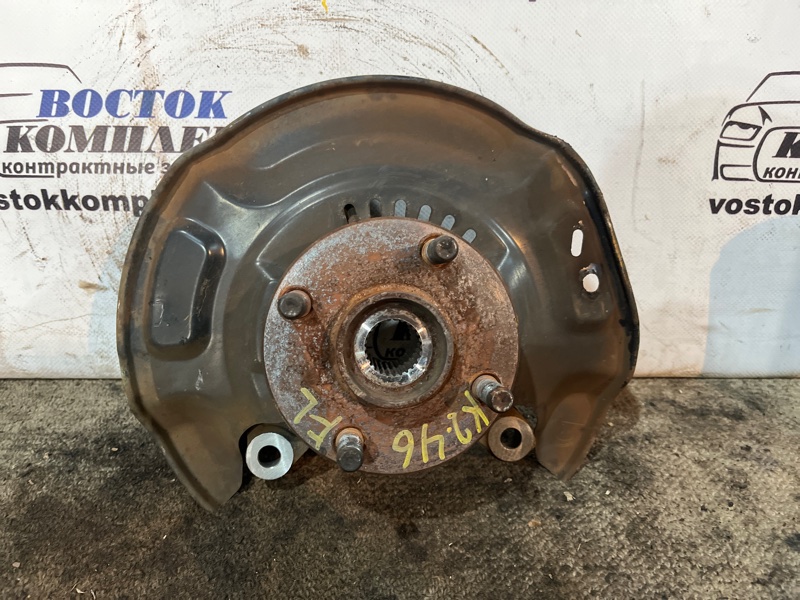 Ступица Toyota Ractis 2005 NCP100 1NZ-FE перед лев