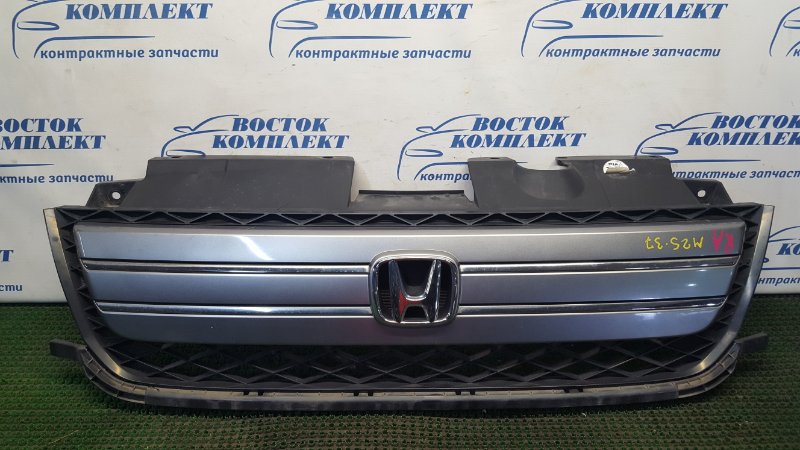 Решетка радиатора Honda Mobilio Spike GK1 L15A