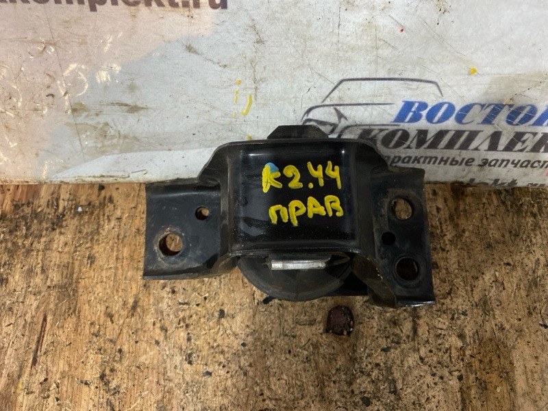 Подушка двигателя Nissan Tiida C11 HR15DE прав