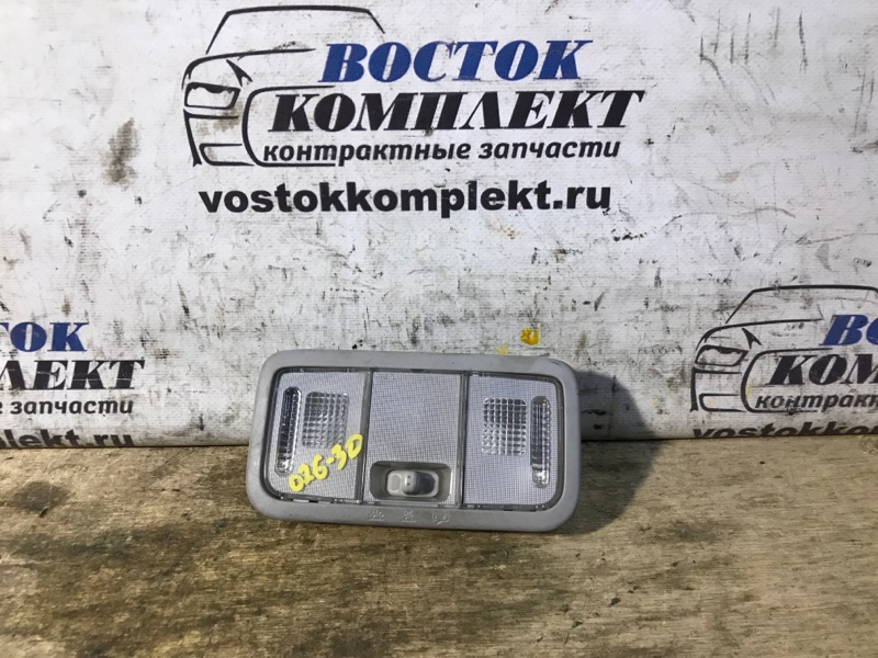 Плафон салона Toyota Isis 2006 ANM10W 1AZ-FSE