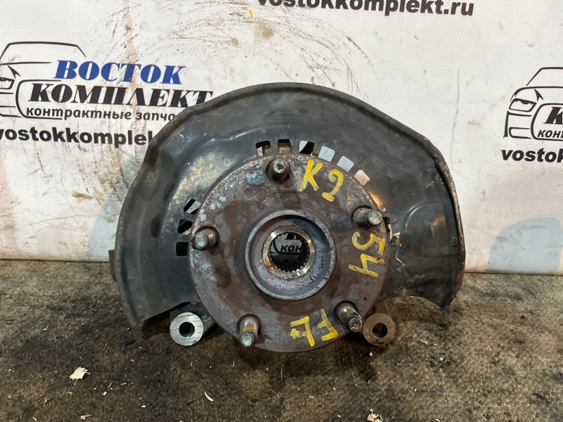 Ступица Toyota Noah 2009 ZRR70W 3ZR-FE перед лев