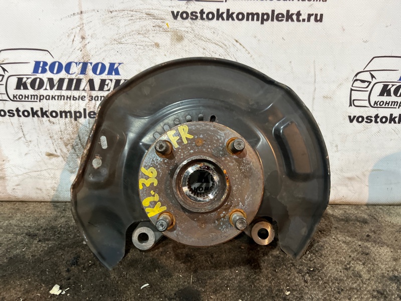 Ступица Toyota Vitz 2012 NSP135 1NR-FE перед прав