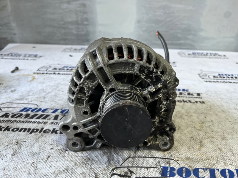 Генератор Volkswagen Touran  CTH