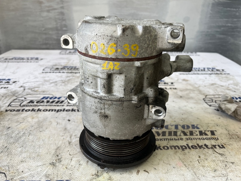 Компрессор кондиционера Toyota Noah 2004 AZR65 1AZ-FSE