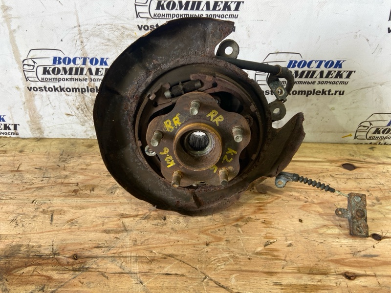 Ступица Nissan Elgrand MNE51 VQ25DE зад прав