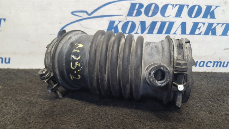 Патрубок воздушного фильтра Mazda Axela BM5FS P5-VPS