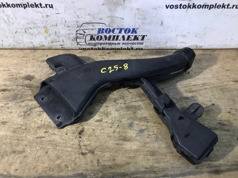 Воздухозаборник Mazda Familia VZNY12 HR16DE