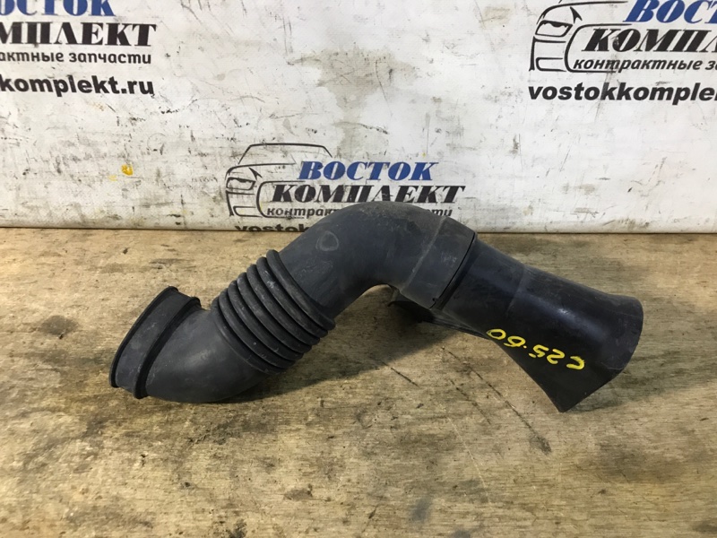 Воздухозаборник Suzuki Swift 2006 ZC21S M15A